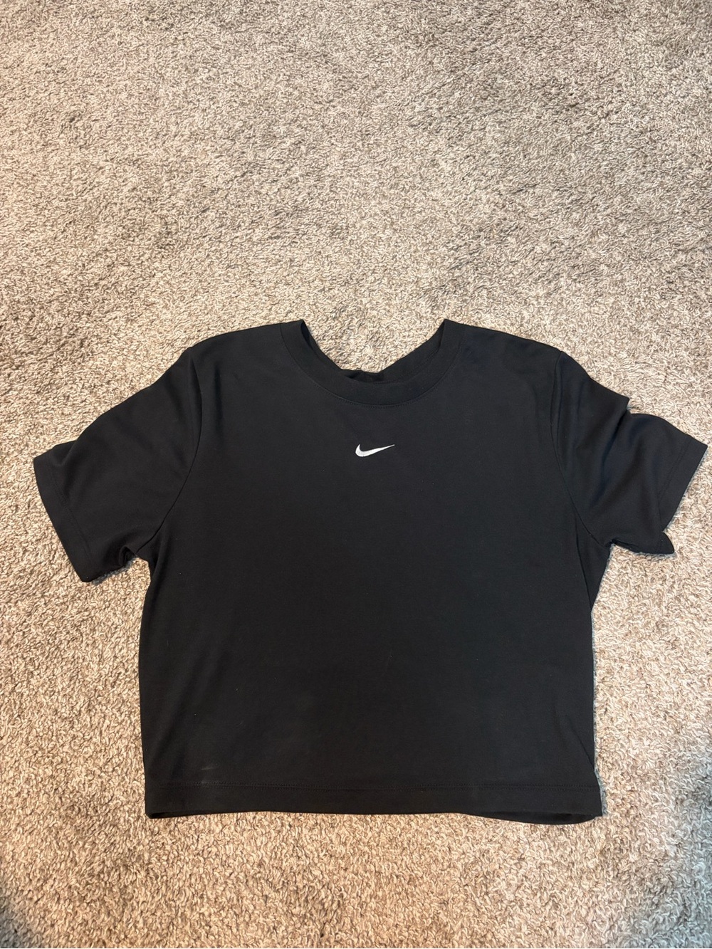 Nike The Nike Tee Womens Black Slim Fit Crop Top Size Medium EUC